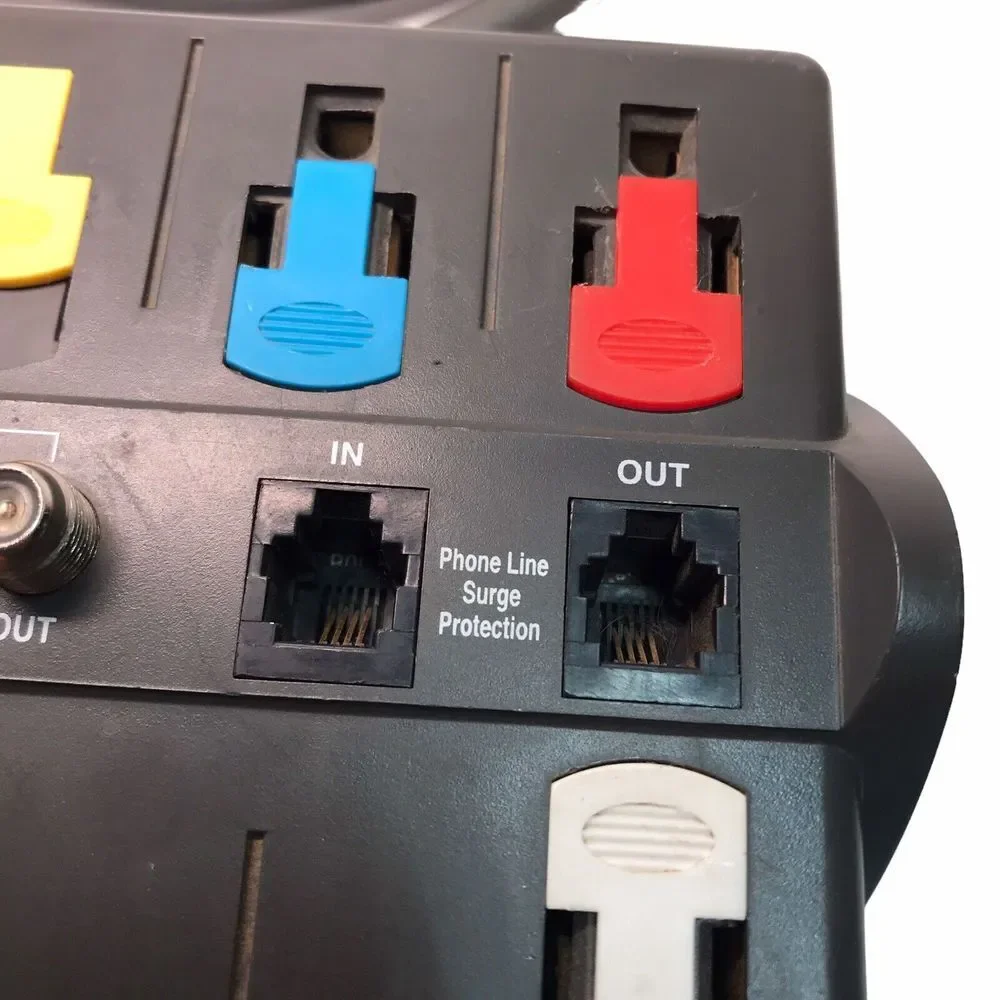 Surge Protector Power Strip Home Theater Relocatable Power Tap 7G39 adapter cord